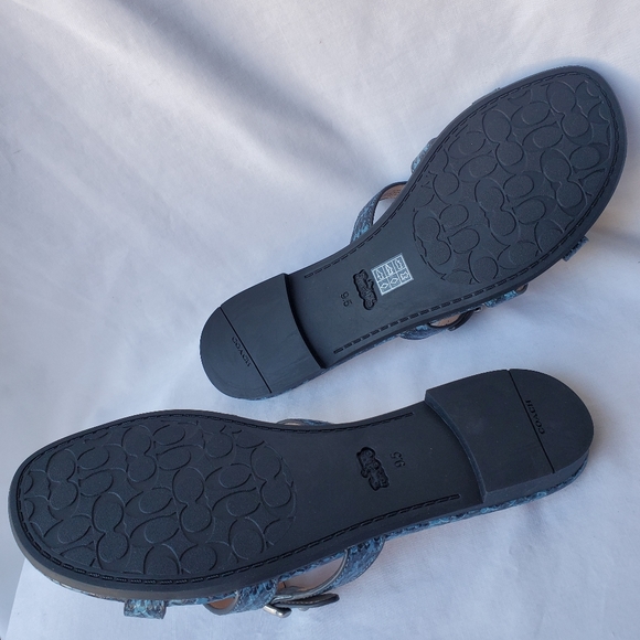 Coach Black and Blue Animal Print Kennedy Mineral Slide Sandals in a size 9.5 M - Picture 6 of 7